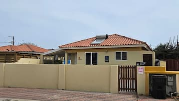 House | Bahagian luar