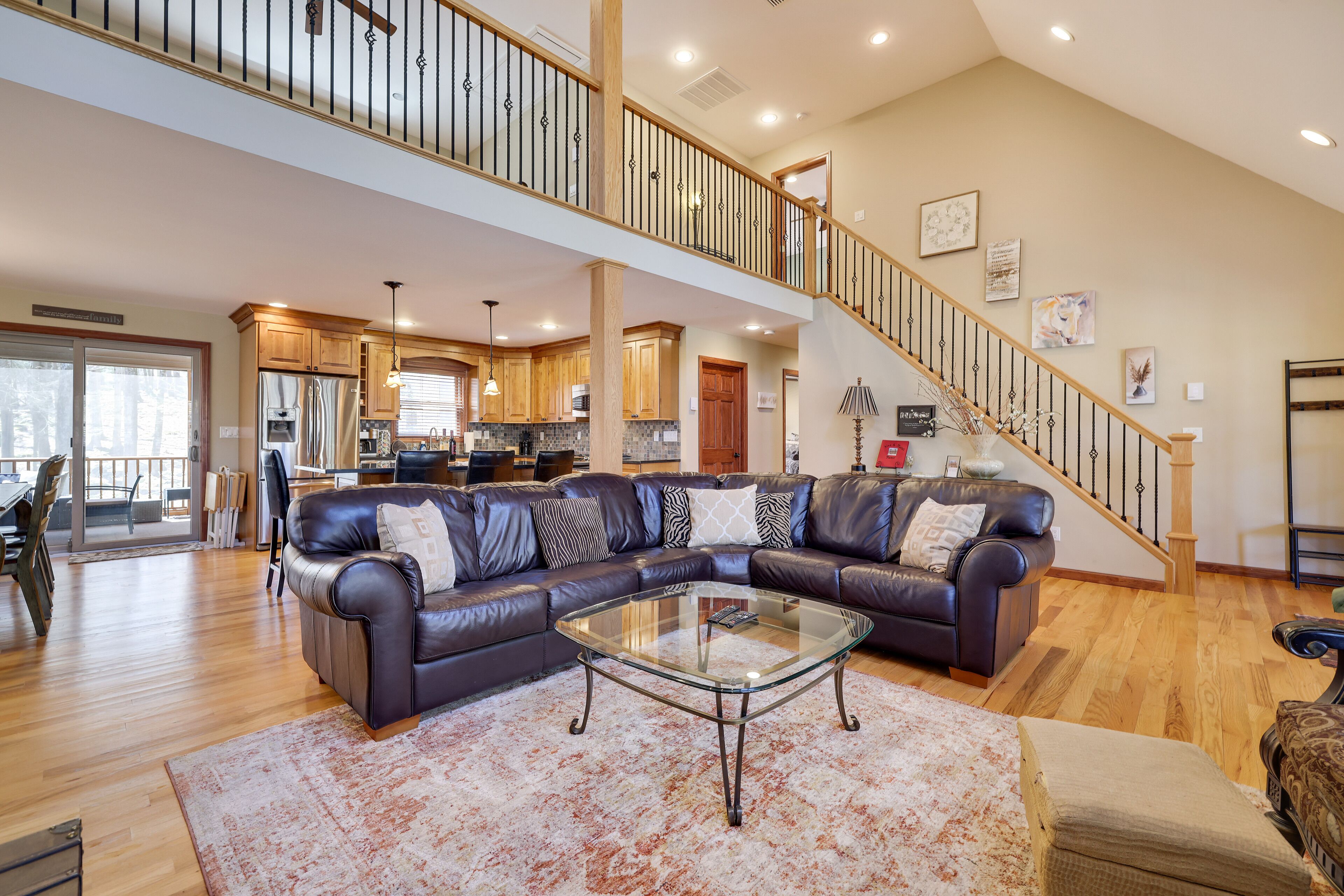 Alex & Marie’s Manor