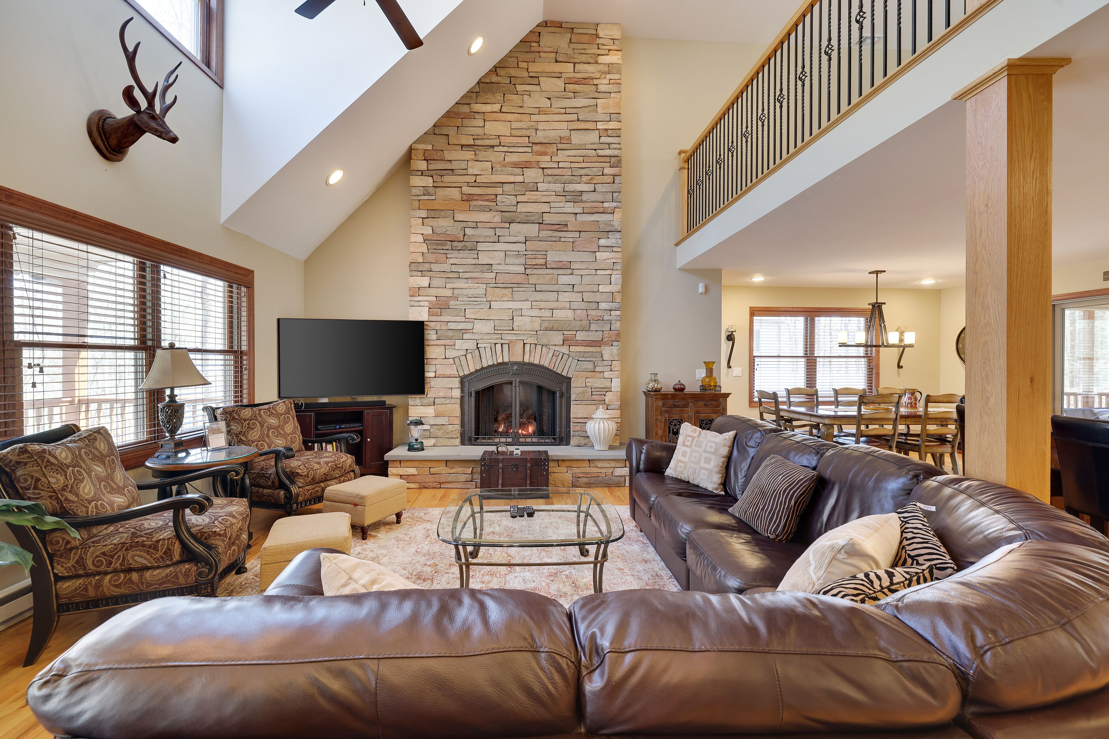 Alex & Marie’s Manor