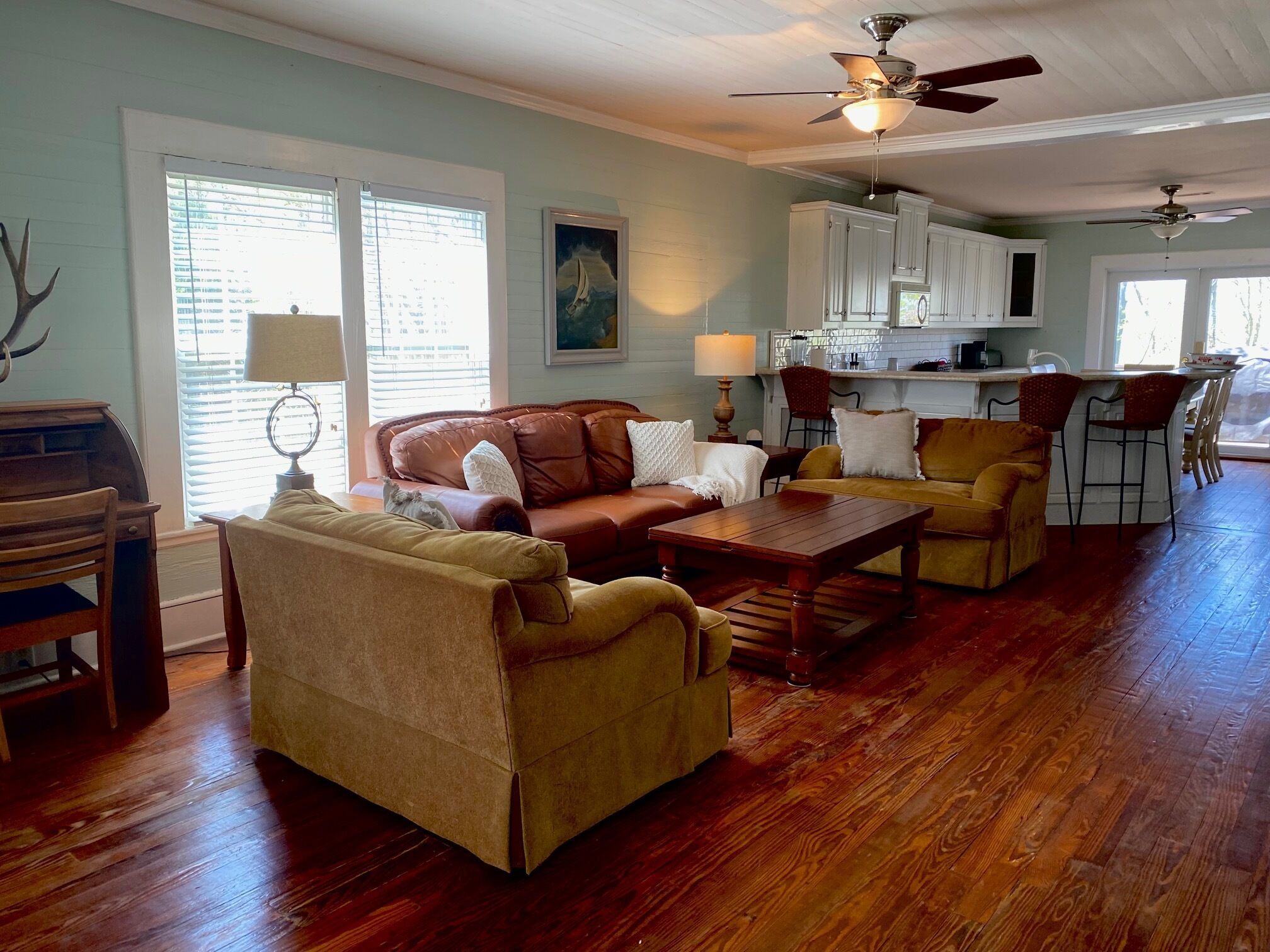 “Eufaula Cottage” Charming Lakefront Cottage