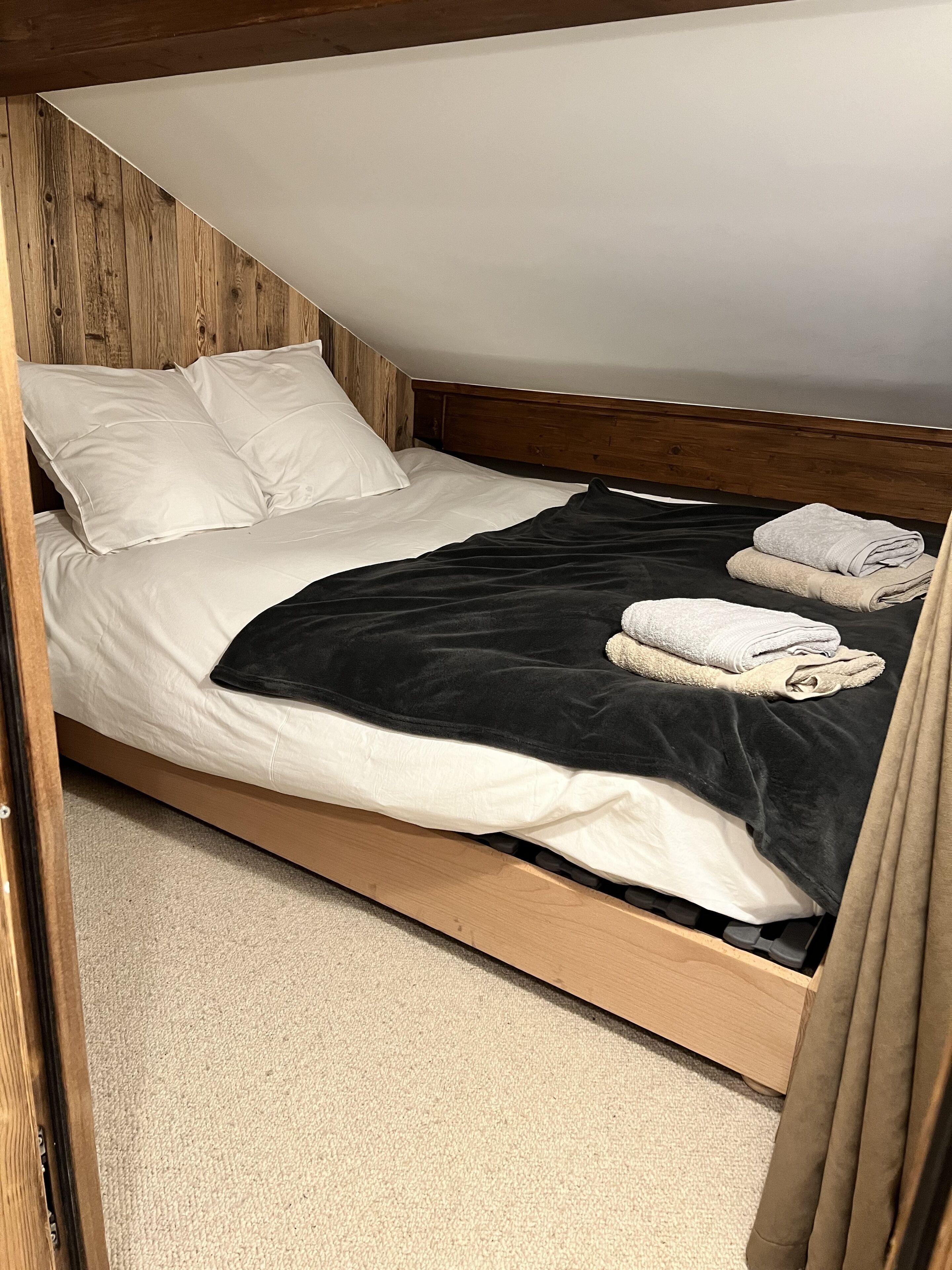 4 Schlafzimmer, Reisekinderbett, kostenloses WLAN, Bettwäsche