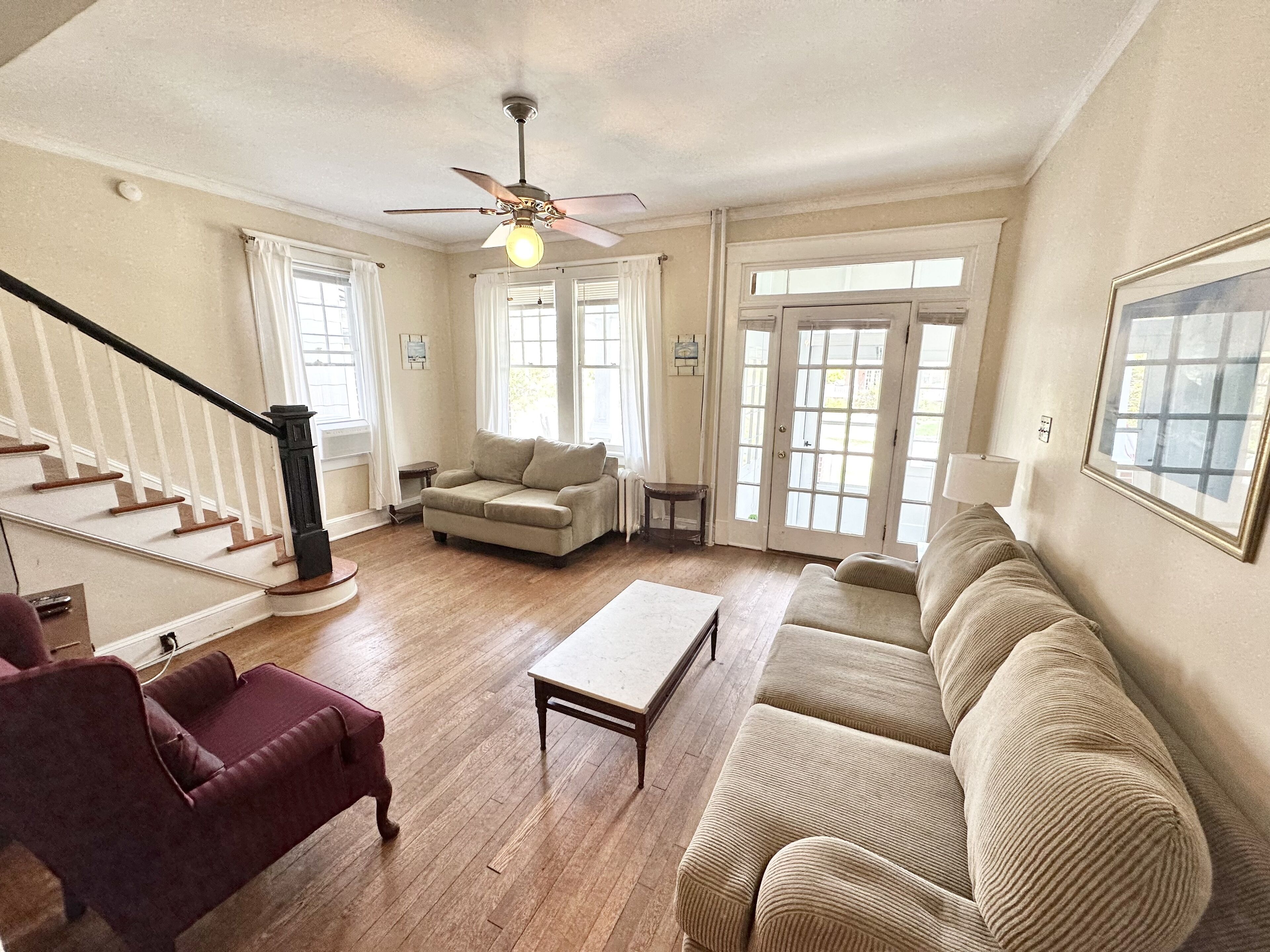 Southern Breezes Nor'wester - close to beach, park, and shops; pet-friendly