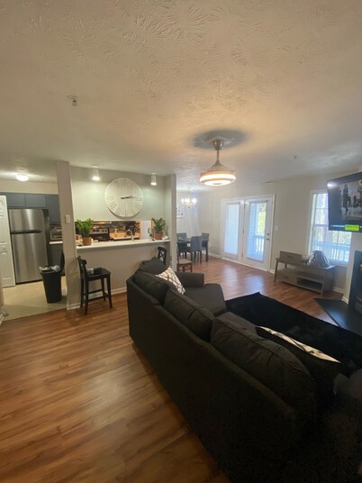 Lovely 2 bedroom 2 Bath located DOWNTOWN FAYETTEVILLE