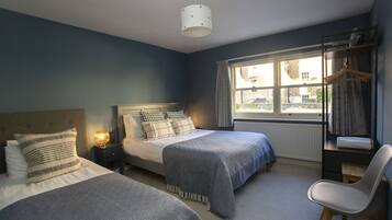 2 bedrooms, iron/ironing board, travel cot, free WiFi