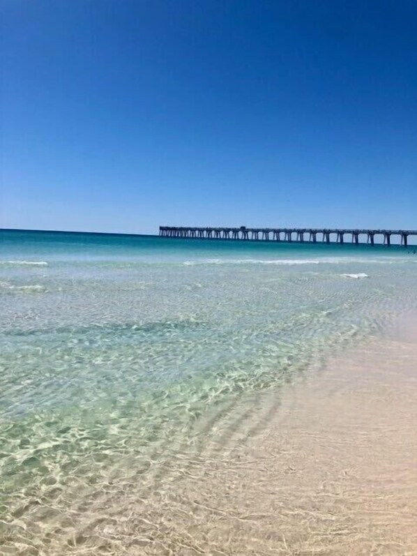In Strandnähe, Liegestühle, Strandtücher