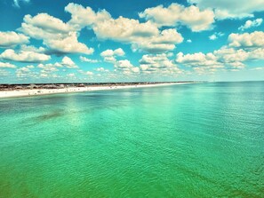 Beach nearby, sun-loungers, beach towels - Emerald Coast Stay! (Navarre)