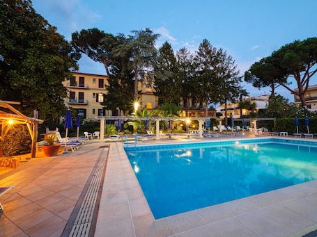 Pool. Hotel delle Palme