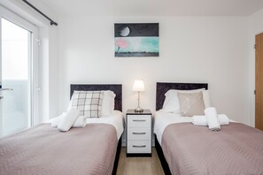 Huoneisto | 2 makuuhuonetta, silitysrauta/-lauta, ilmainen Wi-Fi, vuodevaatteet