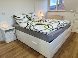 3 chambres, fer et planche à repasser, Wi-Fi gratuit, draps fournis