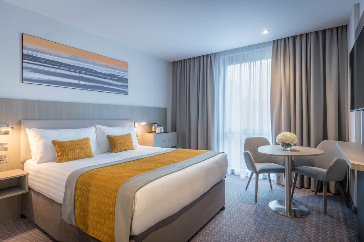 In-room safe, free cots/infant beds, free WiFi, bed sheets