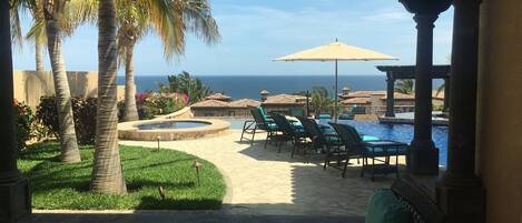 Piscine extérieure, piscine chauffée