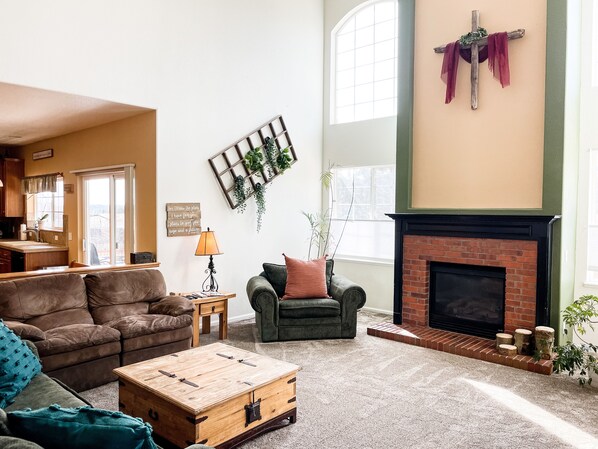 Smart TV, fireplace, table tennis, books