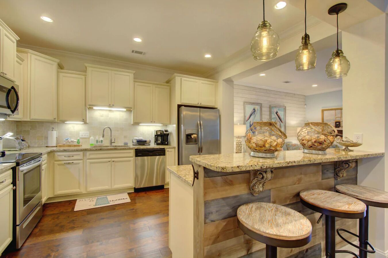 New Beach Townhouse with Pool!  Tennis, Pickleball & Bocce around the corner!