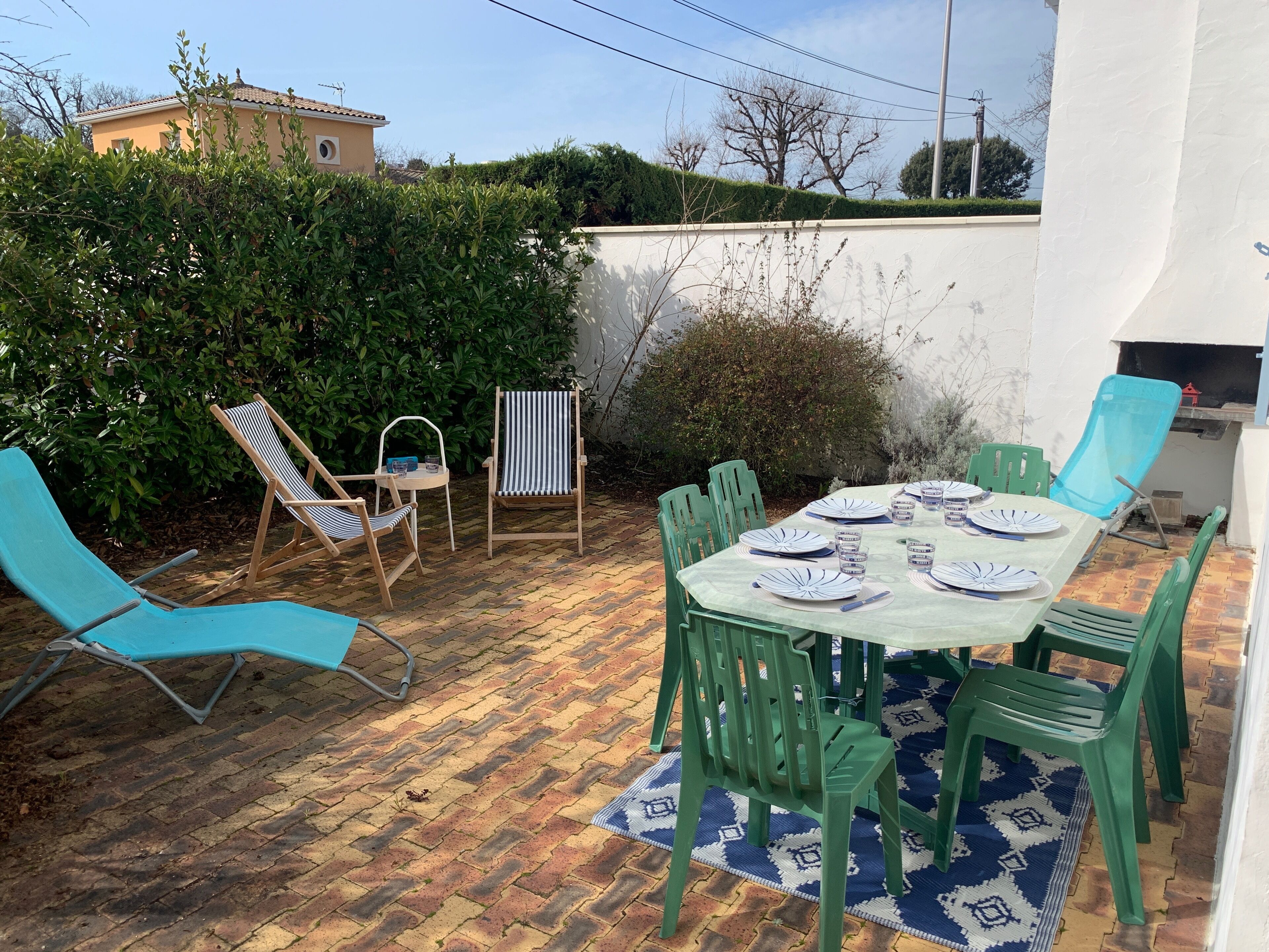 COZY HOUSE / CLOSE TO THE SEA / TYPE T3