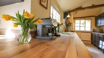 Cottage | Interior