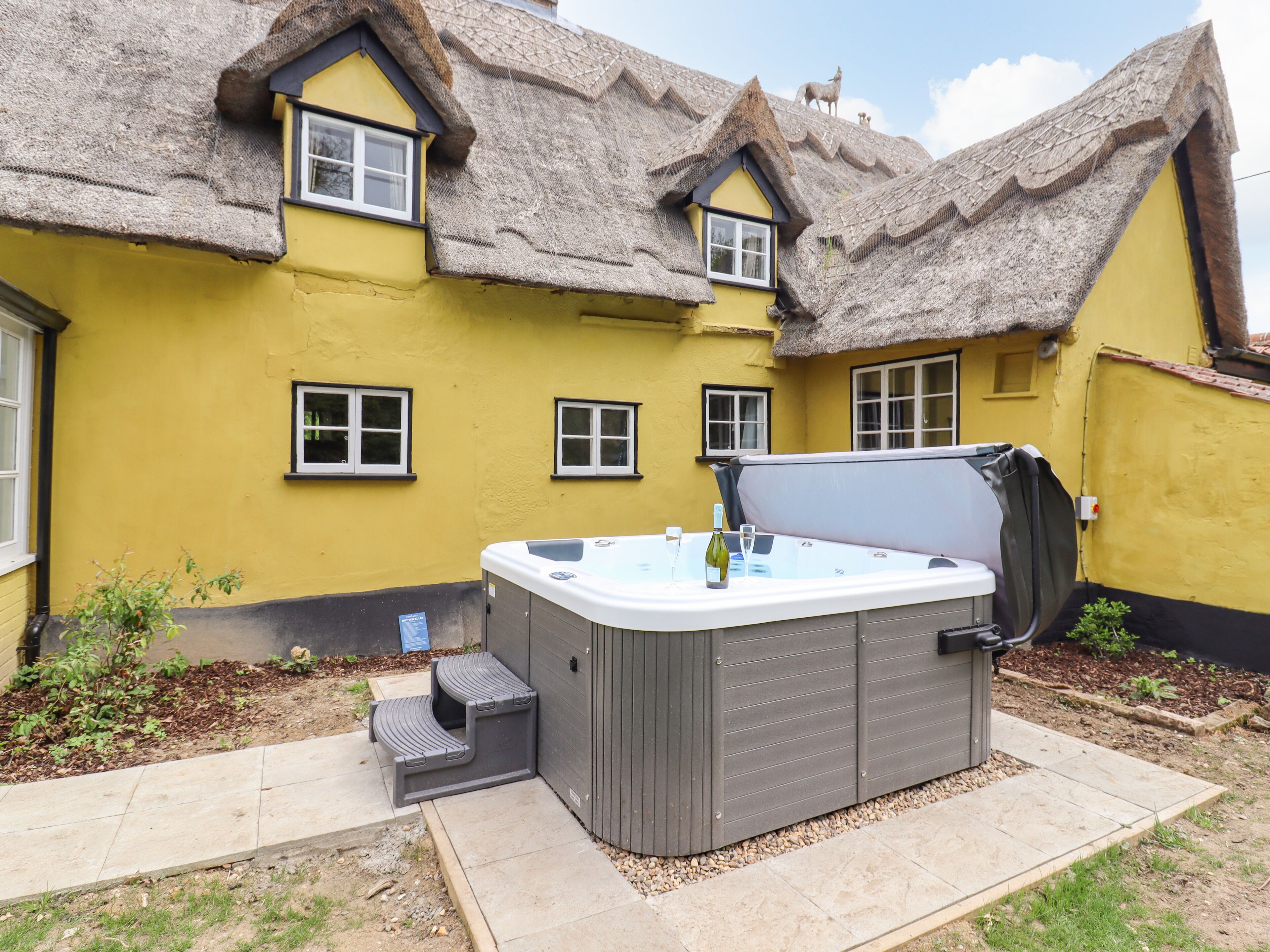 Cottage | Spa