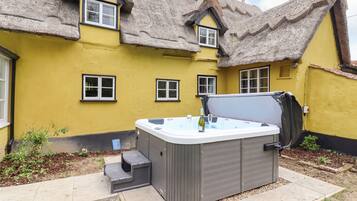Cottage | Spa