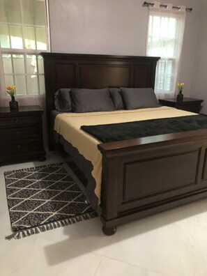 3 bedrooms, iron/ironing board, free WiFi, bed sheets