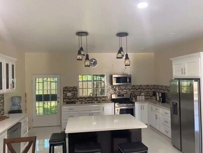 Newly spacious, 3 bedroom home, near downtown