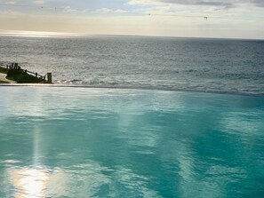 Et oppvarmet basseng