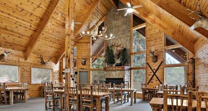 Southfork Lodge Cabin 3