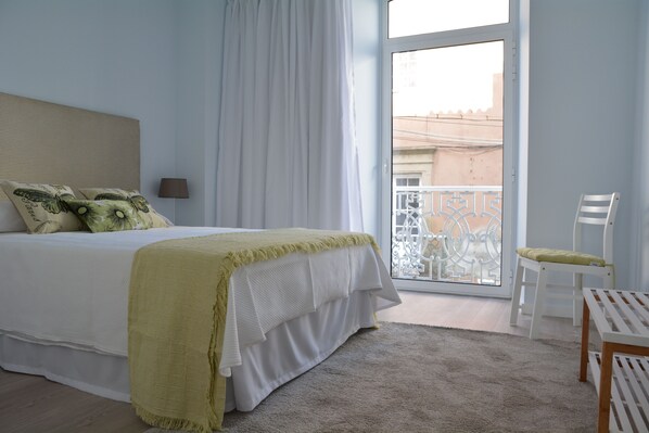 Departamento urbano | Tabla de planchar con plancha y wifi gratis 