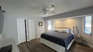 3 bedrooms, iron/ironing board, free WiFi, bed sheets