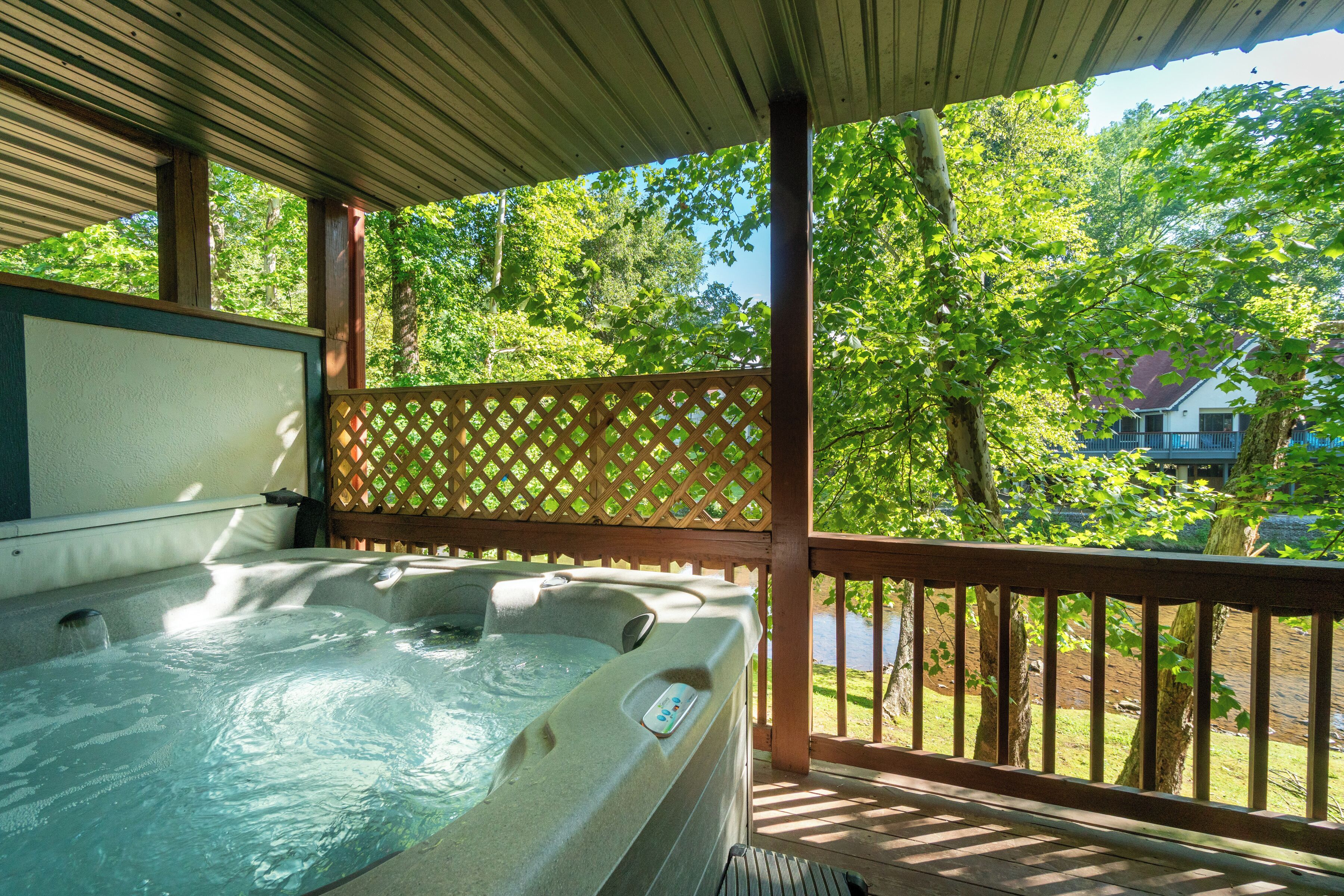 Outdoor spa tub