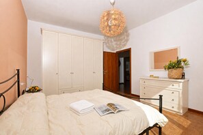 3 chambres, Wi-Fi gratuit, draps fournis