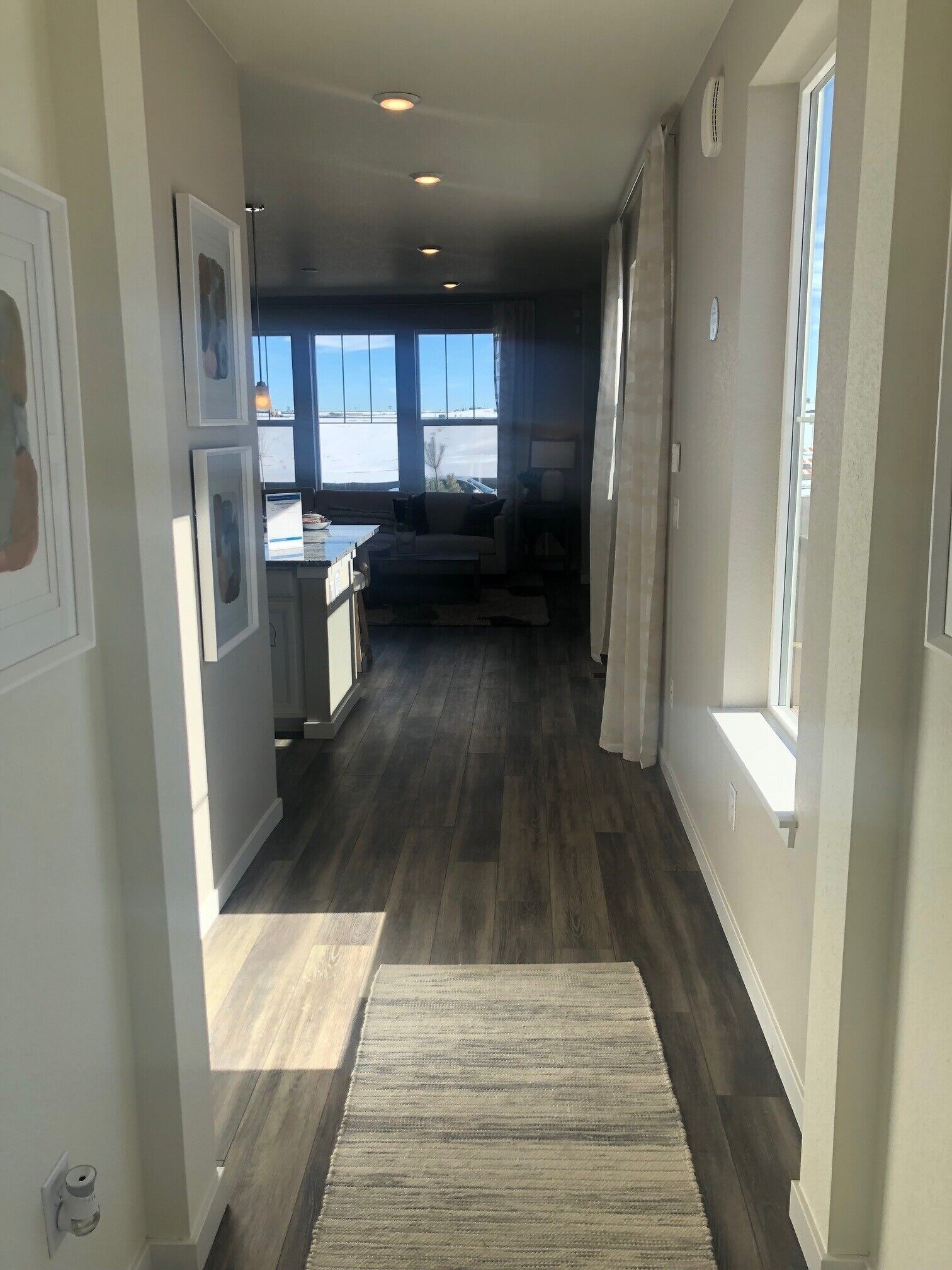 Beautiful 2022 Constructed Patio Home. Sleeps up to 5 people. 10mins/ DIA Airprt