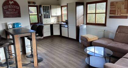 Holzhaus am Meinweg mit groĂen Garten