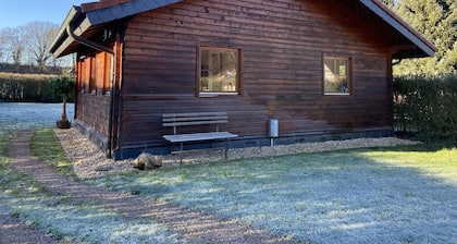 Holzhaus am Meinweg mit großen Garten