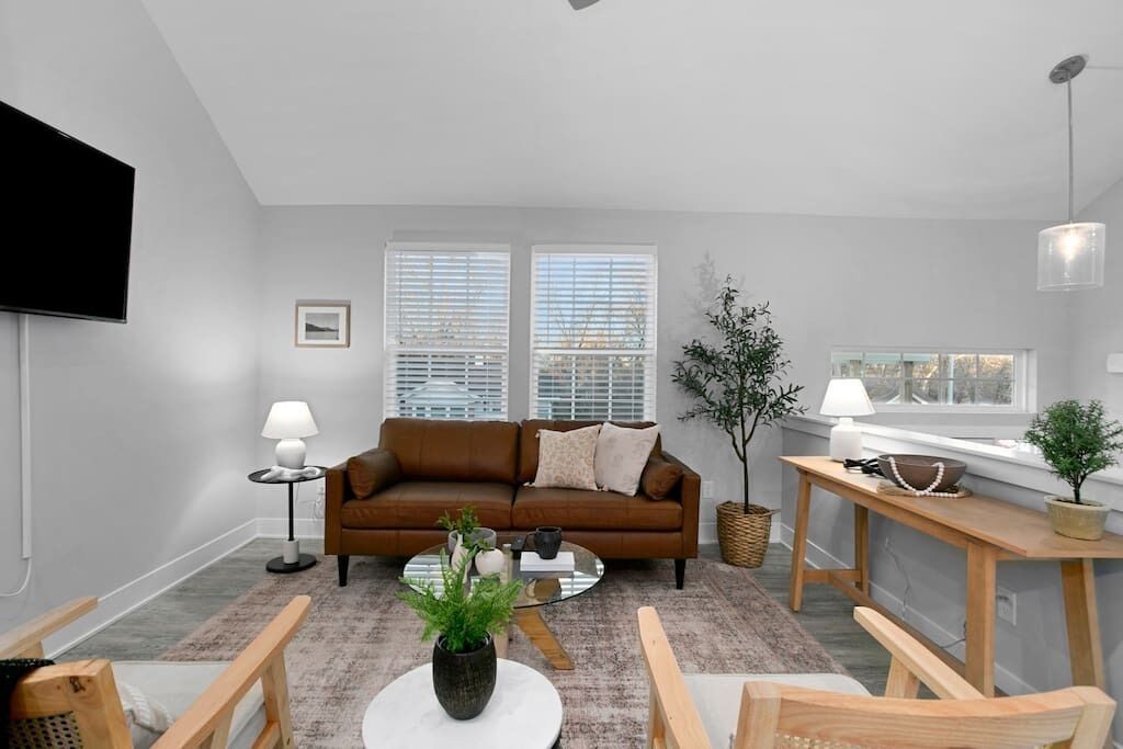 Amazing 4 BR Home|Near World's of Fun & Airport!