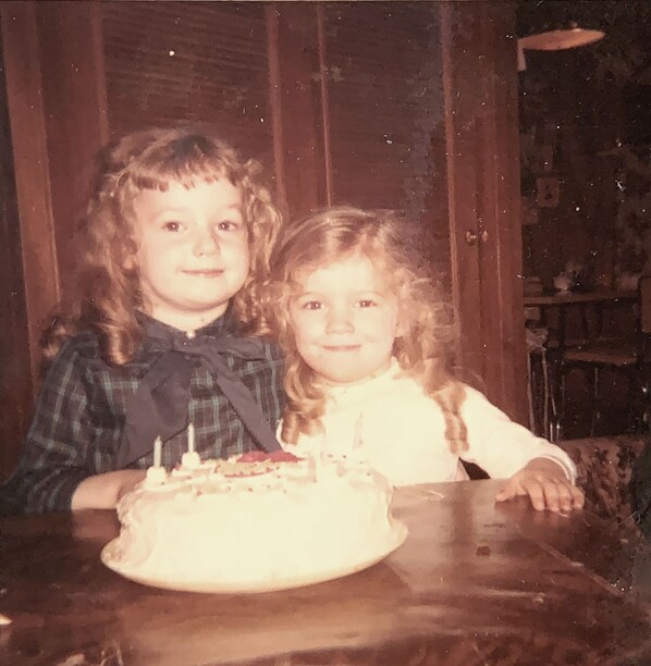 Two children sitting at a wooden table with a birthday cake in front of them. - Newly renovated, comfy & artsy! 1mi to Square, 2mi to Campus in old Oxford (Oxford)