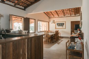 Tägliches inbegriffenes Frühstücksbuffet