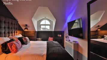 Wall Street Apartment | Individually decorated, individually furnished, desk, free WiFi