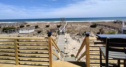 Dreamers Den Oceanfront Beach Cottage/ Kure Beach