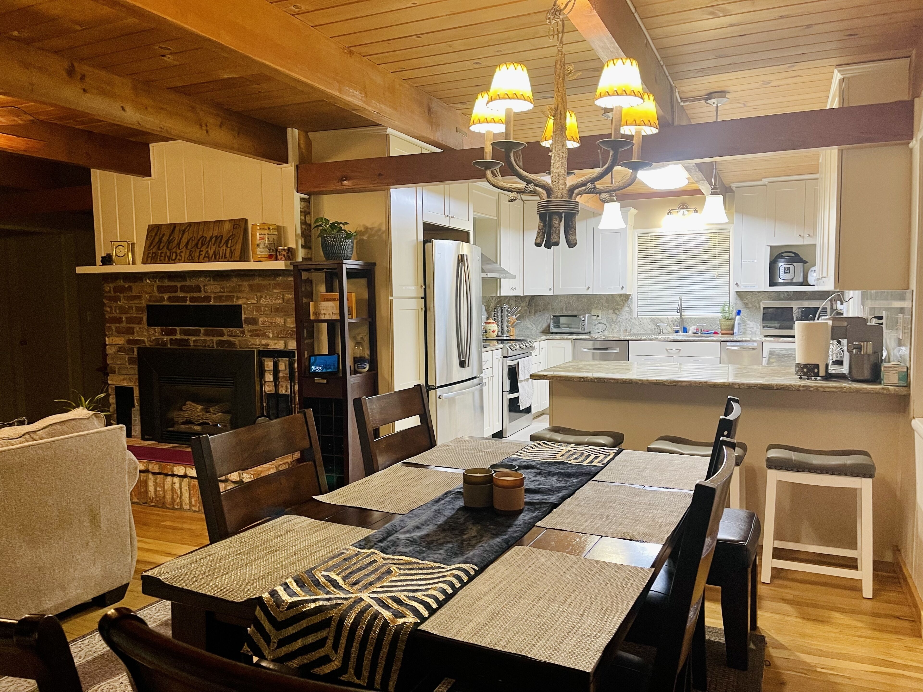 The 4 bedroom Celestial Home near Pinecrest lake.