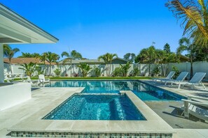 Immagine non classificata, 2 di 49, pulsante