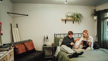 1 chambre, fer et planche Ă repasser, Wi-Fi, draps fournis