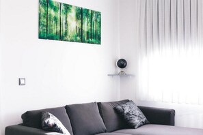 Télévision, jeux vidéo, vidéothèque, chaîne hi-fi