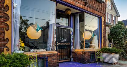 Tremont 1BR Pet Friendly, Private w/dedicated workspace and soaking tub!