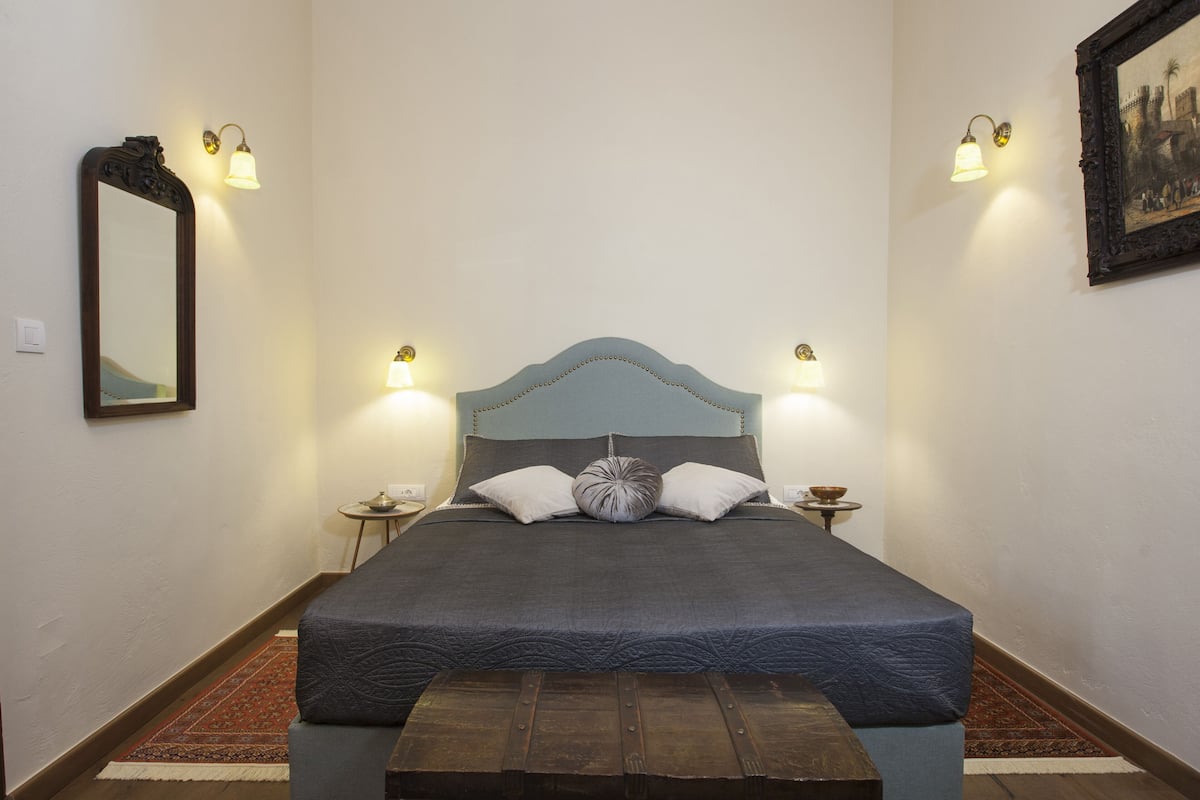 Superior-Doppelzimmer, 1 King-Bett, Nichtraucher | 1 Schlafzimmer, Bettwäsche aus ägyptischer Baumwolle
