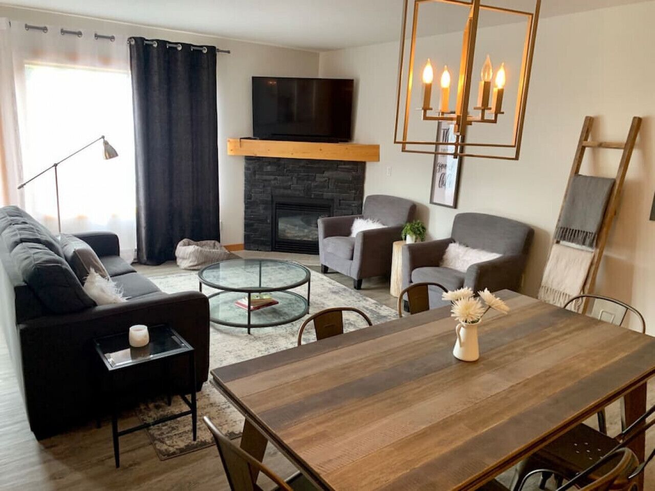 207 PremiumStayz Rockies Adventure Get Away