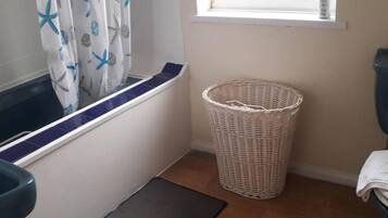 Casa | Banheiro | Chuveiro/banheira combinados, banheira de imersão, secador de cabelo