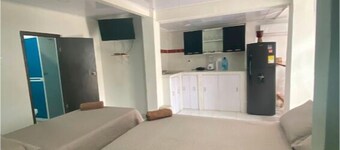 Accommodation facing the sea of seven colors
