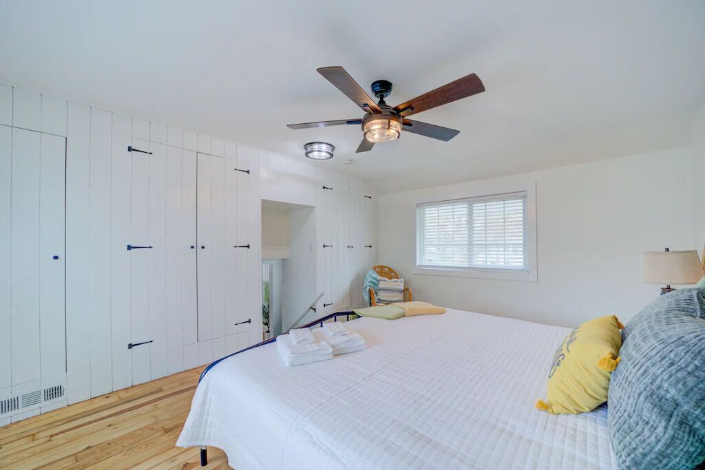 Beach-Chic Farmhouse