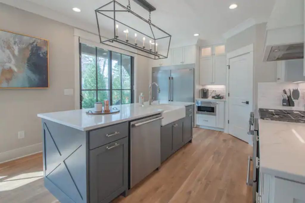 The Classic Cottage-Walkable 5pts/UGA/Stadium