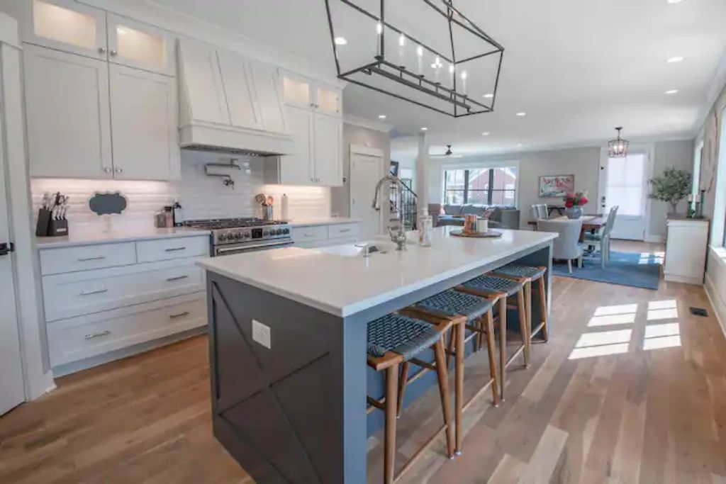 The Classic Cottage-Walkable 5pts/UGA/Stadium