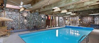 Wooded Hills/Indoor Pool/Hot Tub/Arcade
